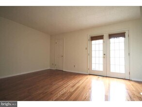 4 Rampart Dr in Chesterbrook, PA - Building Photo - Building Photo