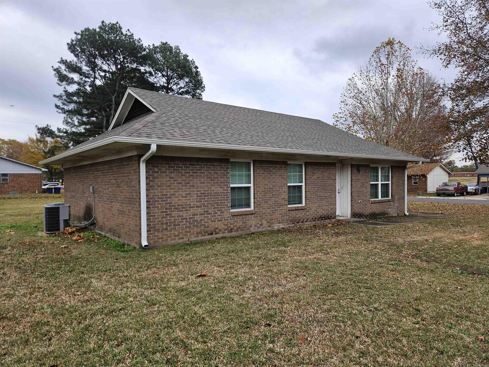 10 Meadowlark Dr in Cabot, AR - Building Photo