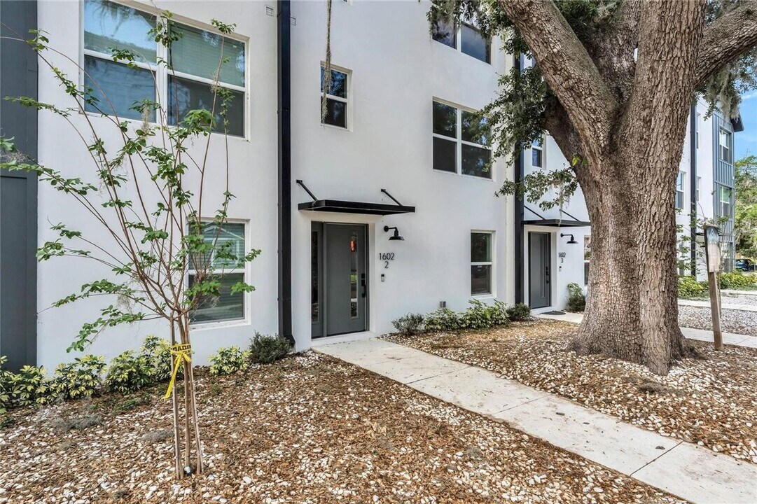 1602 Park Lake St in Orlando, FL - Building Photo