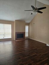 6601 Sands Point Dr in Houston, TX - Building Photo - Building Photo