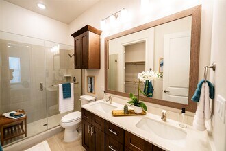 14910 Terra Grande Ln in Cypress, TX - Foto de edificio - Building Photo