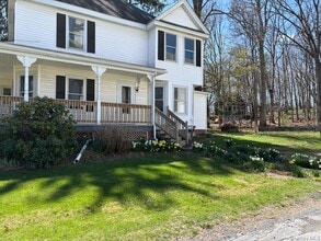 98 Main St in Chester, NY - Building Photo - Building Photo