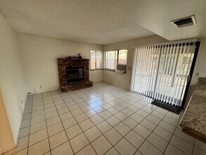 212 Washington Way in Ridgecrest, CA - Building Photo - Building Photo