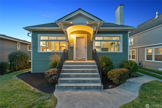 property at 122 N 76th St