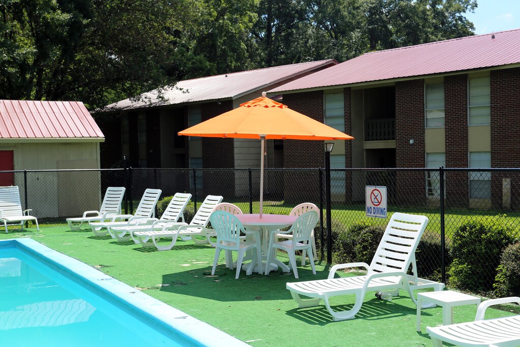 Meadow Creek Apartments in Jackson, MS