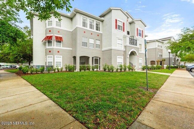 property at 3591 Kernan Blvd S