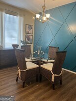 410 Rosewood Ln in Newnan, GA - Building Photo