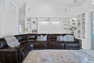 13 Cleveland Ct in Palm Coast, FL - Building Photo - Building Photo