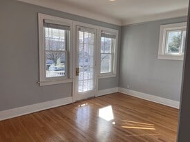 210 S Laurel St, Unit 3 in Royal Oak, MI - Building Photo