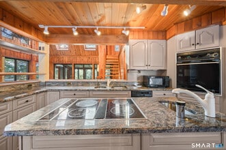 165 Crooked S Rd in Stafford, CT - Building Photo - Building Photo