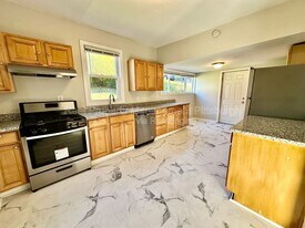 2233 Milligan Ave in Pittsburgh, PA - Building Photo