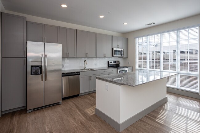 River Rock in Chattanooga, TN - Building Photo - Interior Photo