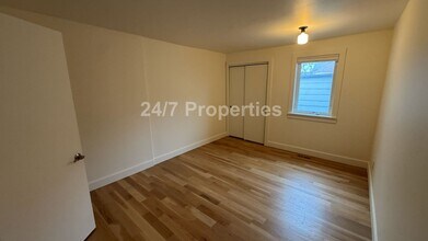 3223 NE 73rd Ave. in Portland, OR - Building Photo - Building Photo