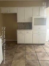 3501 Terry Way in Del City, OK - Foto de edificio - Building Photo
