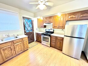 8560 Castor Ave in Philadelphia, PA - Building Photo - Building Photo