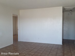941 Pine Ave in Barstow, CA - Building Photo - Building Photo