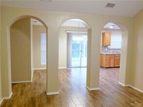 4220 Eagle Ave in McAllen, TX - Building Photo - Building Photo