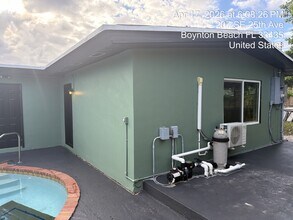 207 SE 25th Ave in Boynton Beach, FL - Building Photo - Building Photo