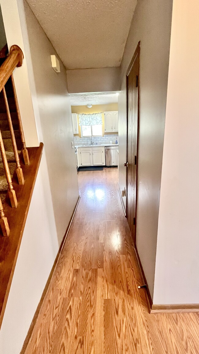 6865 Barker Dr in Canal Winchester, OH - Building Photo - Building Photo