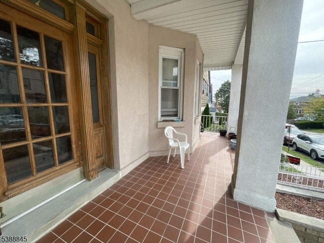 237 Park Ave in Cliffside Park, NJ - Building Photo - Building Photo