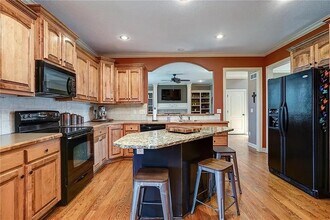410 W Colleen Ct in Gardner, KS - Building Photo - Building Photo