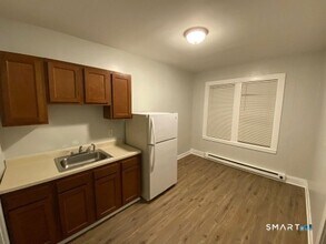 134 Hill St in Waterbury, CT - Building Photo - Building Photo