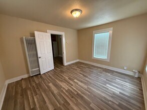 4014 W Travis St in San Antonio, TX - Building Photo - Building Photo