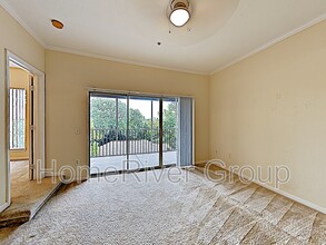 9304 Crescent Loop Cir in Tampa, FL - Building Photo - Building Photo