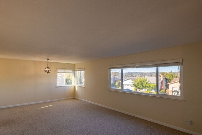 16669 Selby Dr in San Leandro, CA - Building Photo - Building Photo