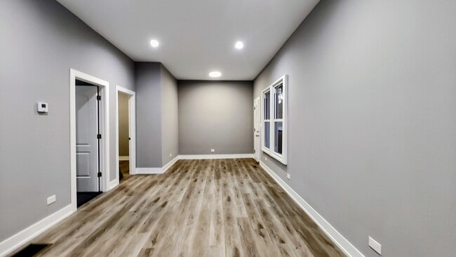 3013 S Haynes Ct in Chicago, IL - Building Photo - Building Photo