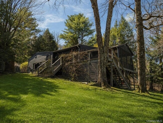 property at 277 Creamery Rd
