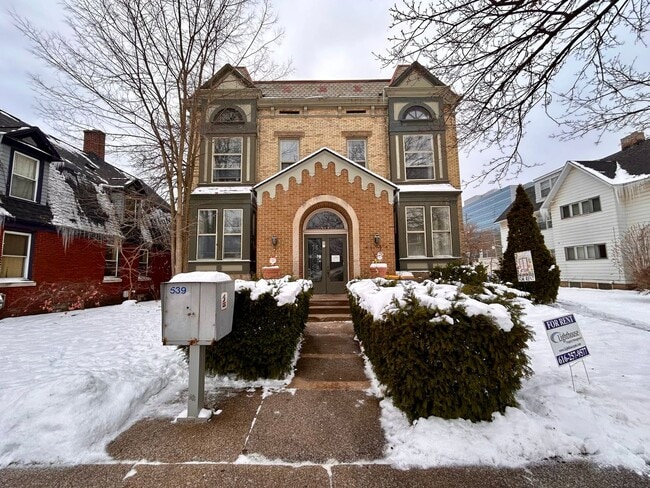 317 Prospect Ave NE in Grand Rapids, MI - Building Photo - Building Photo