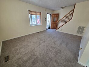 7802 Ruthven Rd in Norfolk, VA - Building Photo - Building Photo