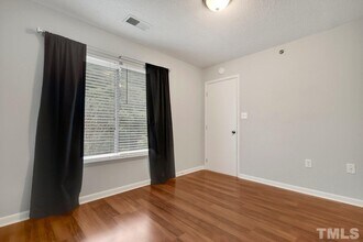 1411 Collegiate Cir, Unit 1 in Raleigh, NC - Building Photo - Building Photo