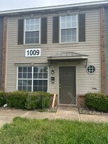 1009 SE J St in Bentonville, AR - Building Photo