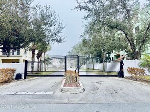 860 Vignoles Ave NE in Palm Bay, FL - Building Photo - Building Photo