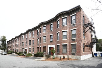 4 Cypress Rd in Boston, MA - Building Photo - Building Photo