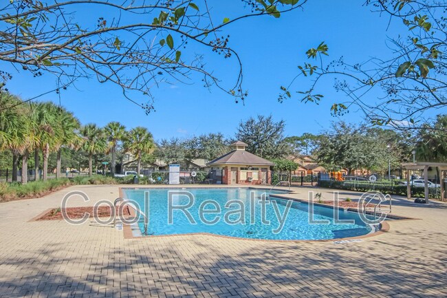 4800 Playschool Dr in Jacksonville, FL - Building Photo - Building Photo