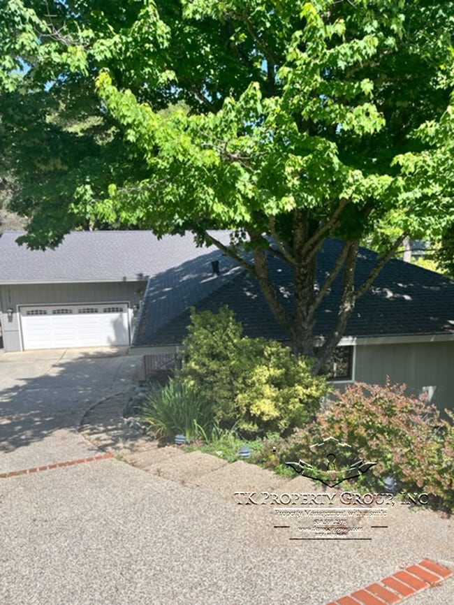 13285 Sugarbush Ct in Penn Valley, CA - Building Photo - Building Photo