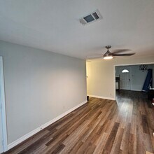 7009 Lavender St in Houston, TX - Foto de edificio - Building Photo