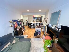 119 Saint Botolph St, Unit 4 in Boston, MA - Building Photo - Building Photo