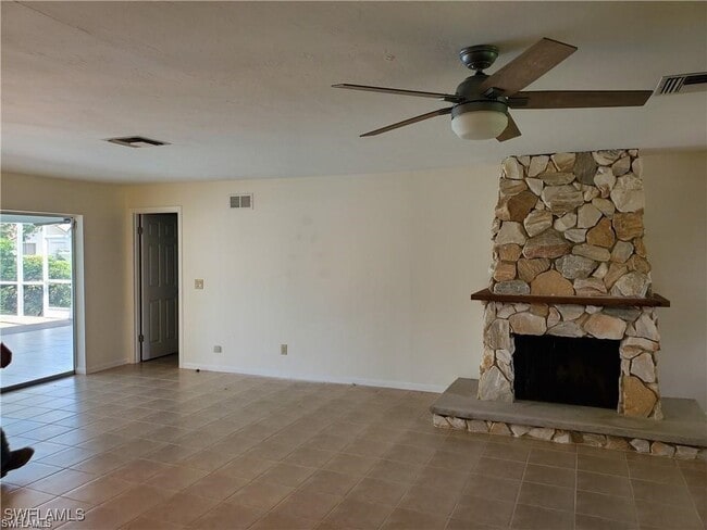 1941 SE 37th St in Cape Coral, FL - Building Photo - Building Photo