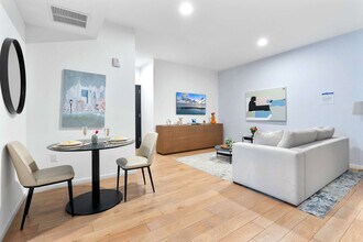 398 NE 5th St, Unit SI ID1372286P in Miami, FL - Foto de edificio - Building Photo