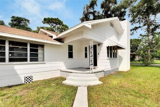 11718 N Ola Ave in Tampa, FL - Building Photo - Building Photo