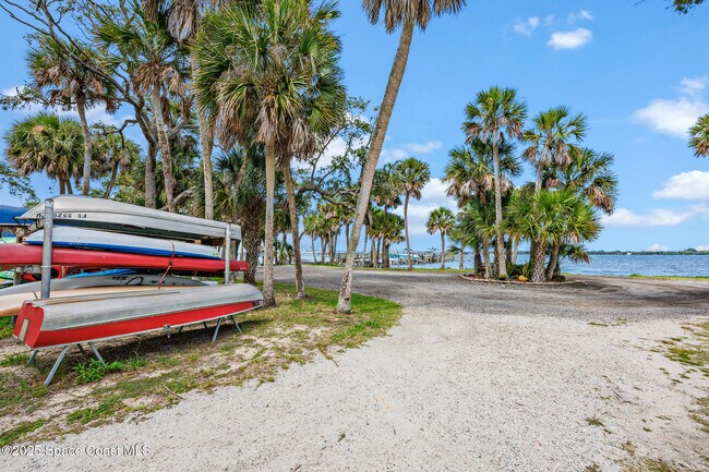 280 Erin Ln in Rockledge, FL - Building Photo - Building Photo