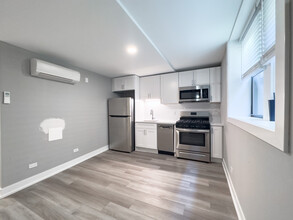 3940 N Janssen in Chicago, IL - Building Photo - Building Photo