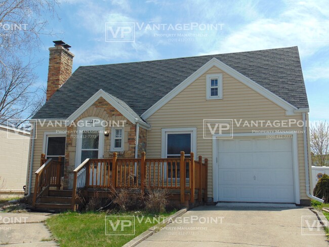 property at 1827 W Wisconsin Ave