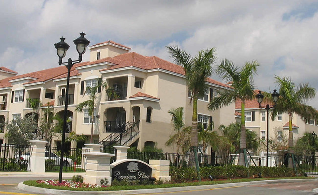 Poinciana Place in Pompano Beach, FL - Building Photo - Building Photo