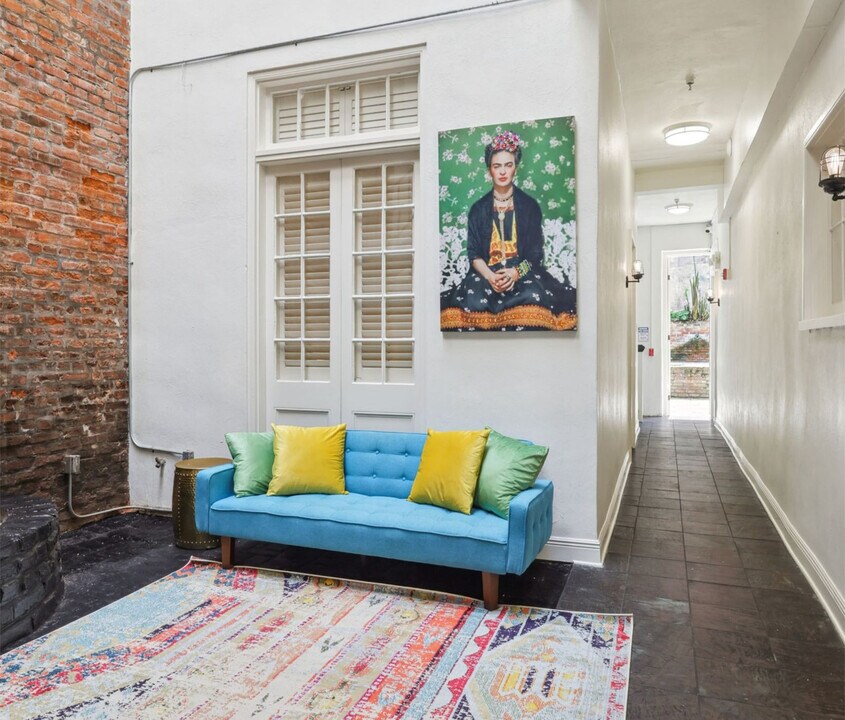 508 Chartres St in New Orleans, LA - Foto de edificio