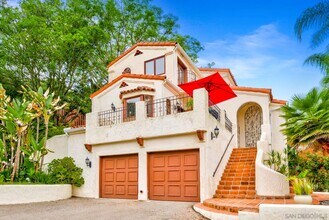 9425 Mt Israel Rd in Escondido, CA - Building Photo - Building Photo